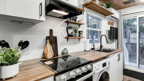 Tiny Home Cottage - The Fox Den — image 7 of 7