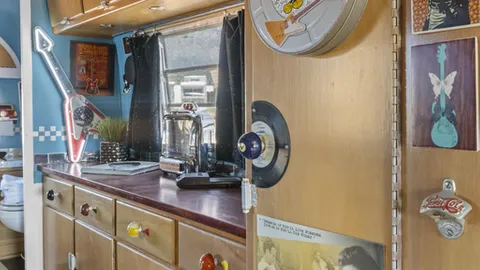 Hard Rock Café - Vintage Motorhome — image 2 of 25