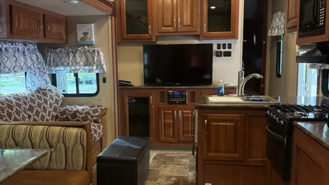 Deluxe Bunkhouse Fifth Wheel Rental #21 — image 1 of 6