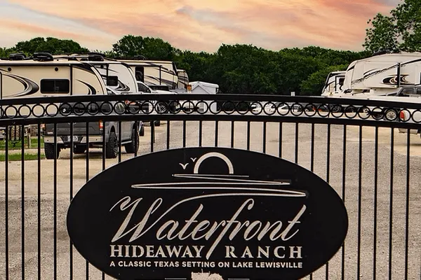 Waterfront Hideaway Ranch – photo 1