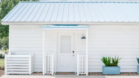 Bayou Cottage — image 2 of 5