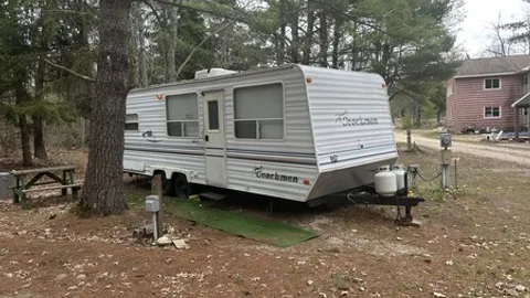 Coachman Camper — image 1 of 1