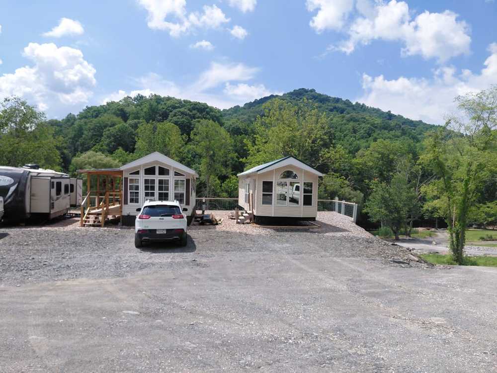 Sugar Hollow RV Park and Campground LLC, Roan Mountain, Tennessee - Photo 5