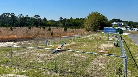 Pull-Through RV Site — image 2 of 7