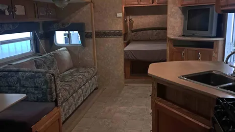 Timberlodge Premium Rental Camper — image 3 of 3