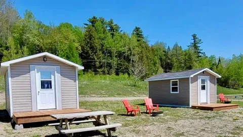 Cozy Cabin - Beach access & fire pit — image 1 of 8