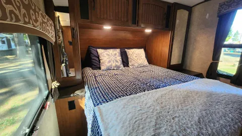 C11 - White Hawk by Jayco — image 2 of 6