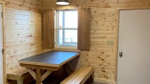 Cabin — image 2 of 5
