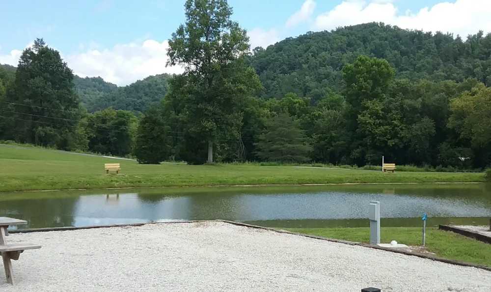4 Guys RV Park - Photo 3