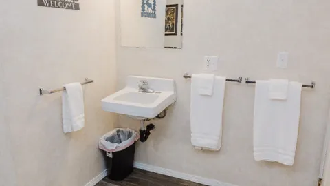 Bunkhouse Rooms — image 6 of 6