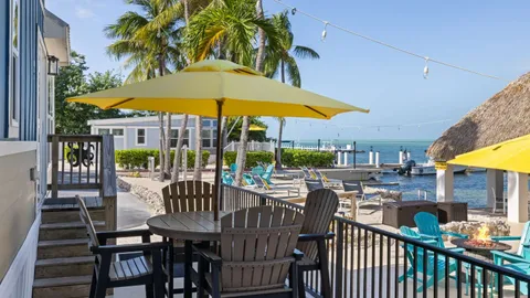 Waterfront Keys Cottage with Sleeping Loft Sleeps 6 — image 11 of 11