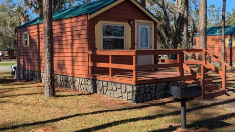 The Pines (Sleeps 4) — image 1 of 16
