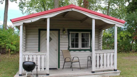 Rustic Cabin — image 1 of 7