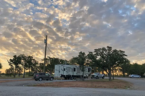 Wandering Oaks RV Park – photo 1