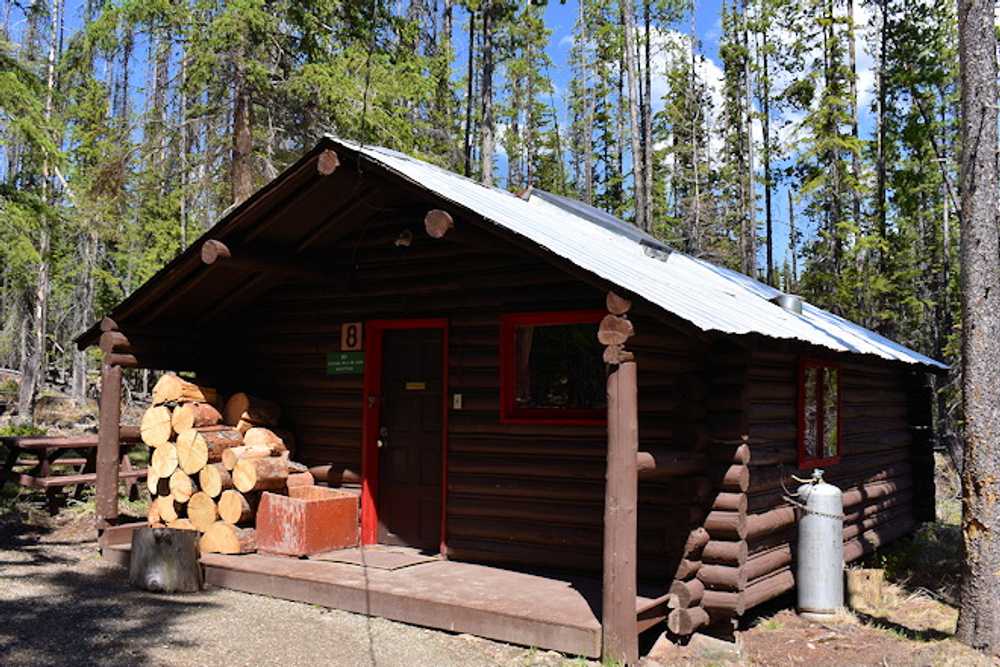 Rustic Cabin 8