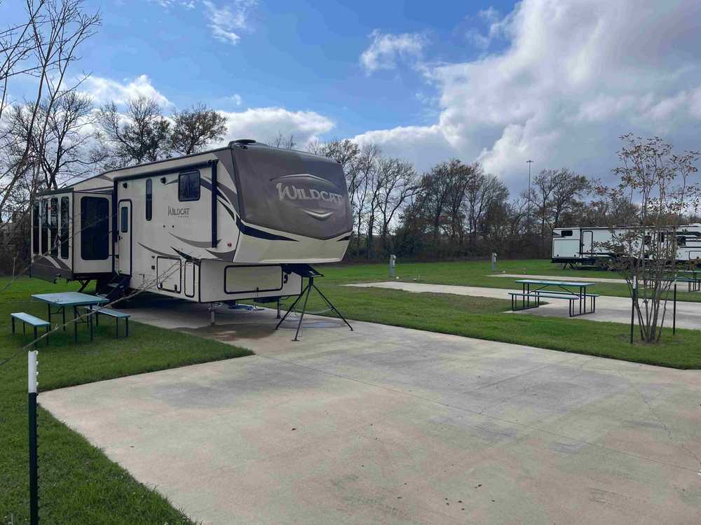 Summer Breeze RV Resort Brookshire Brookshire, Texas Campspot