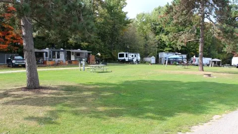 20/30/50 Full Hook Up RV Site — image 1 of 3
