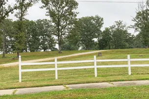 Ozark Farms Family Campground & RV Park – photo 2