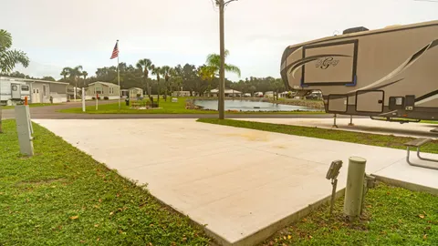 Elite Full Hookup RV Site — image 2 of 3