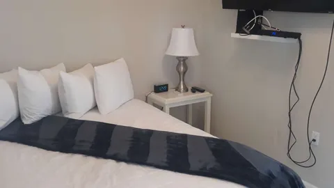 Standard Rental 1 Bedroom — image 6 of 6