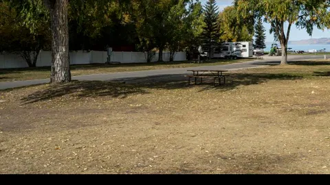 Standard Full - Hookup RV Site — image 2 of 3