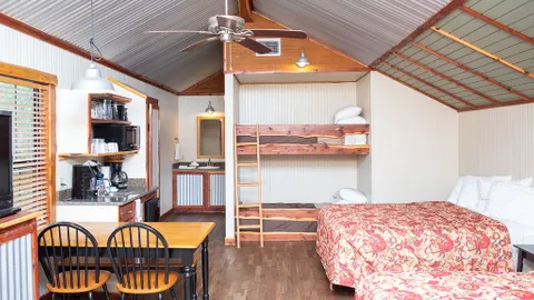 Bunk Bungalow — image 4 of 4