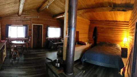 10 Chinook Rustic Log Cabin — image 6 of 6