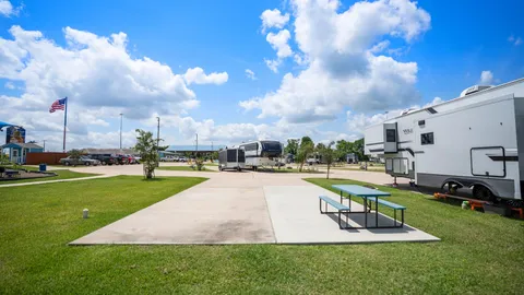 Back-In Premium Double Concrete RV Site — image 4 of 4