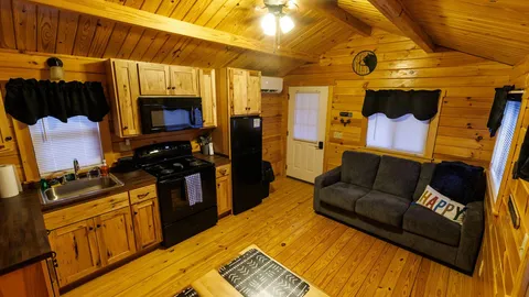 Cabin 3 - Hobet Hideaway — image 2 of 6