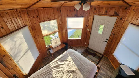 Octo Cabin (2 people) — image 15 of 15