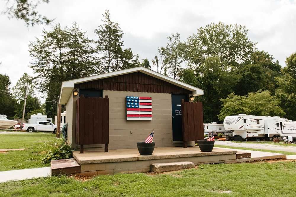 Cumberland Cove Campground - Photo 4