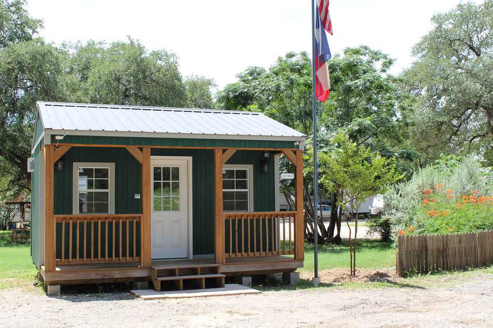 Shady Oaks RV Park - Photo 3
