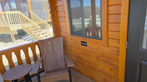 Lydia Cabin — image 2 of 9