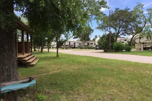 Cedar Bend RV Park – photo 4