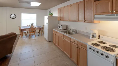 1 Bedroom Apartment — image 2 of 7