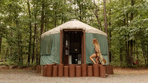 Yurt Rental — image 1 of 6
