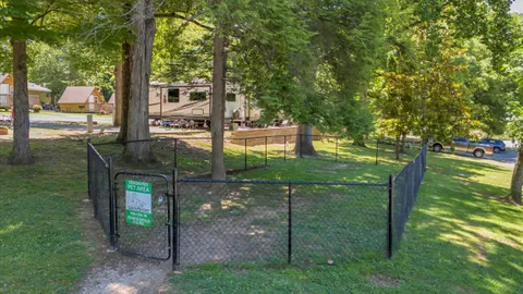 Section A - Premium Paved Pull-Thru RV Site — image 11 of 11