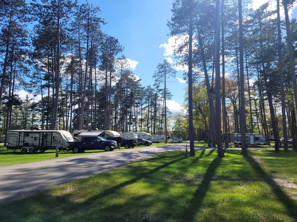 Pioneer Trail Park & Campground - Photo 5