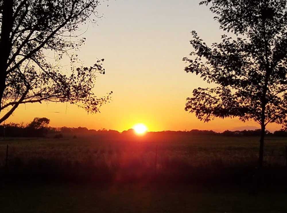 Dakota Sunsets, Salem, South Dakota - Photo 4