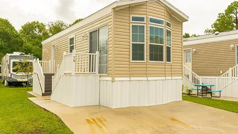One Bedroom Cottage — image 1 of 7