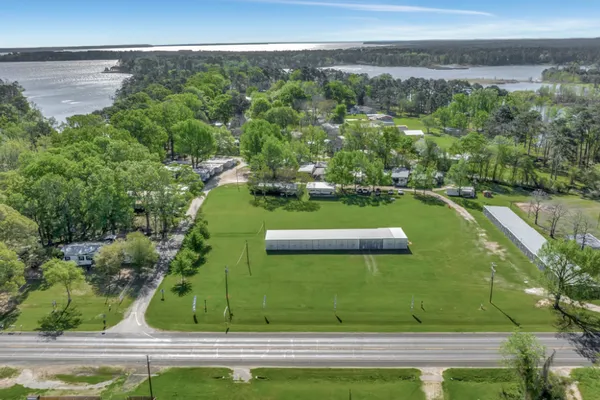 Kervins RV Park – photo 1