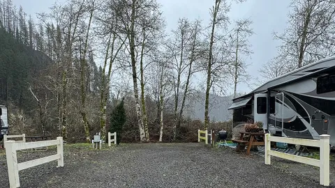 30 Amp River RV Site — image 5 of 5