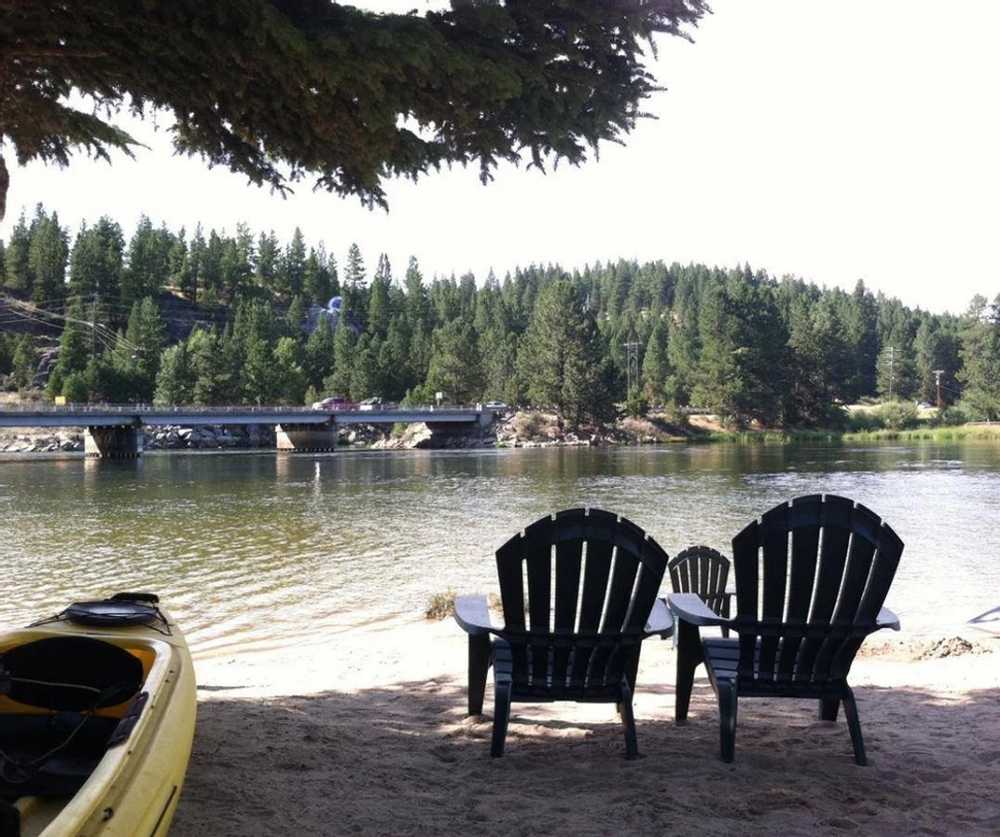 Water's Edge RV Park - Photo 3