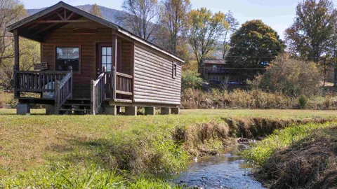 Primitive Cabin — image 9 of 9