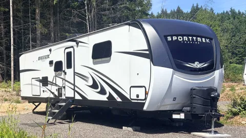 New RV — image 8 of 8
