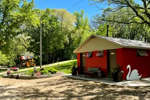 Swan Lake Resort & Campground – photo 4