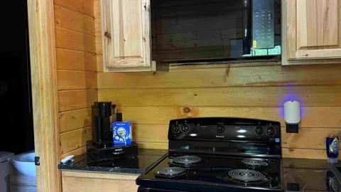 Tiny Home — image 11 of 11