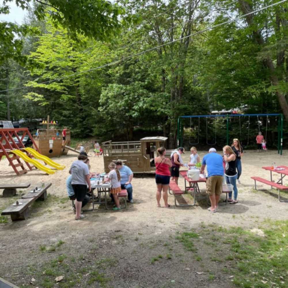 Family and Friends Campground - Photo 3