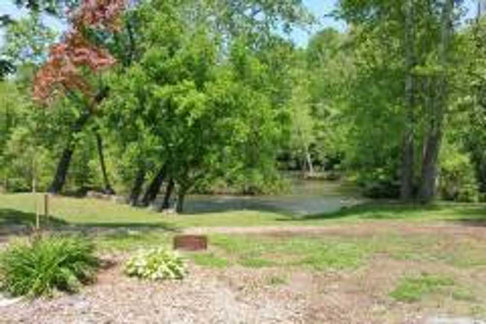 Indian Heritage RV Park - Photo 4