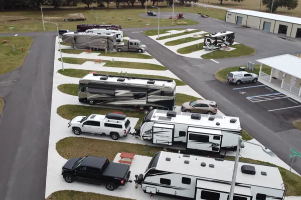 Oak Alley RV Resort – photo 1
